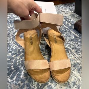 (Sold) Dream Pairs Women's Beige wedge Sandals, size 7